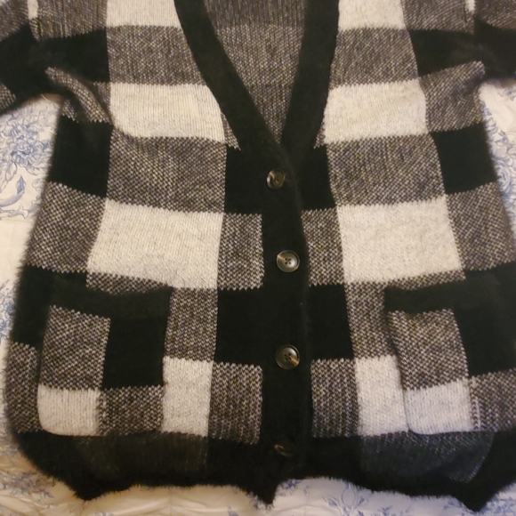 Kayla's Armoire Black and White Cardigan - Picture 2 of 2